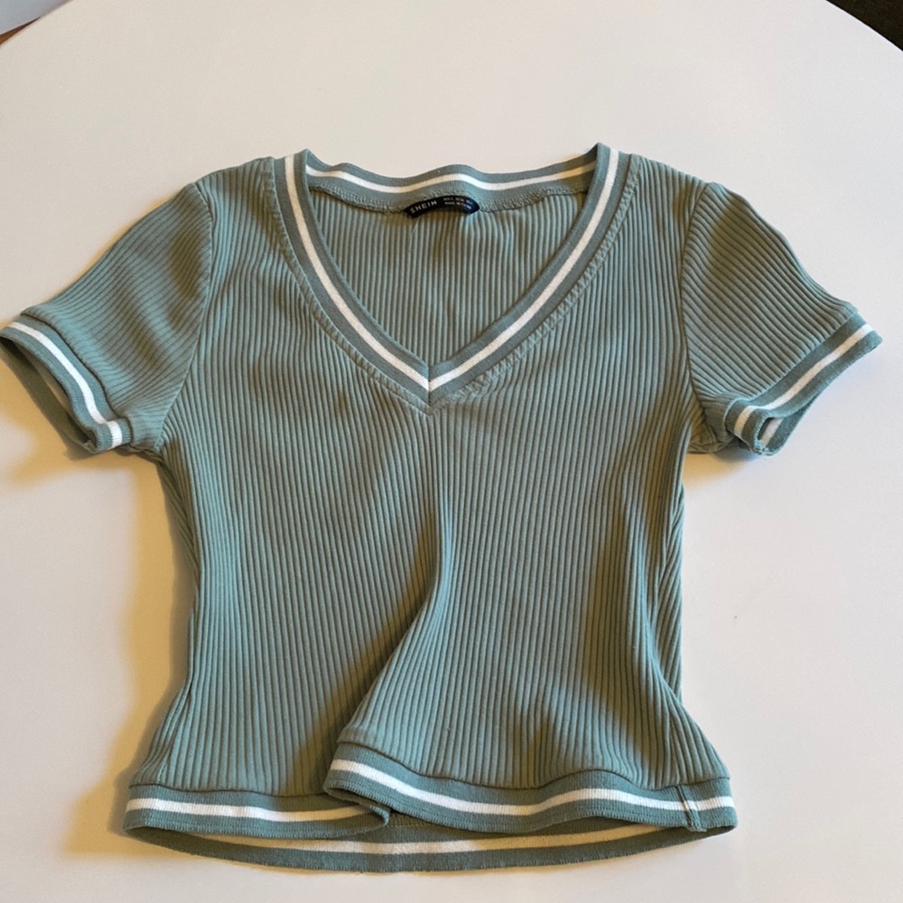 Shein V-neck crop top